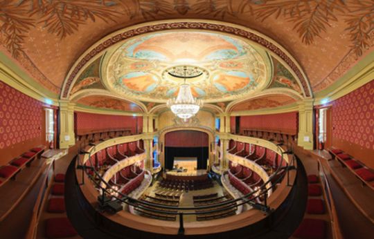 Le Théâtre